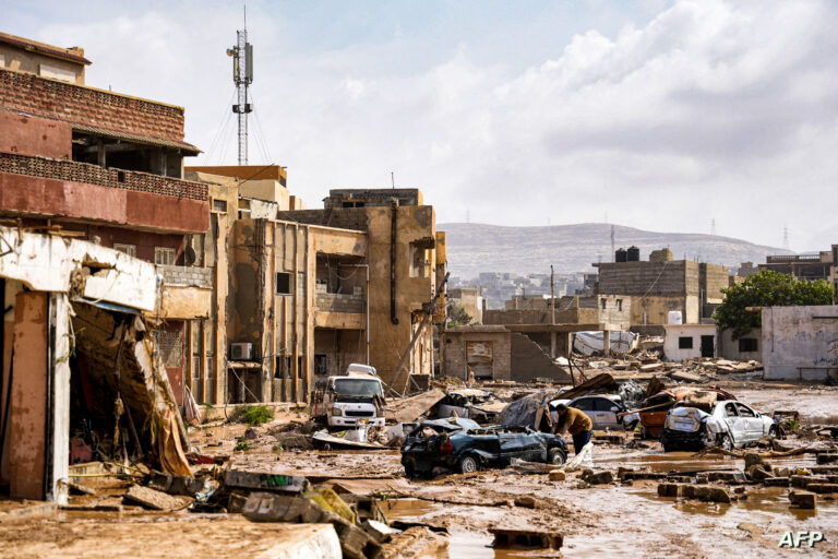 حكايات الناجين قبل العودة إلى مصر: تجاهلنا طلب الحكومة الليبية بمغادرة «درنة» قبل الإعصار