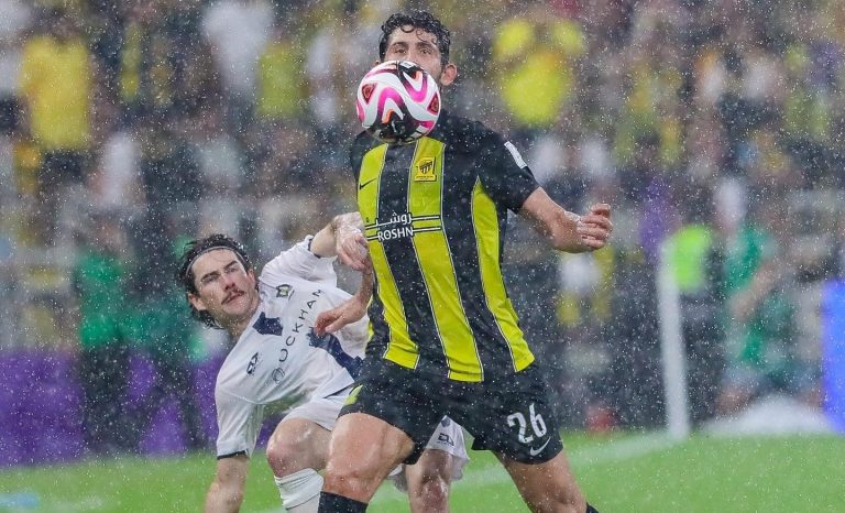 محترفونا بالخارج: تقييم عال لـ«حجازي» في مونديال الأندية.. وإصابة النني بدوري الأبطال «فيديو»