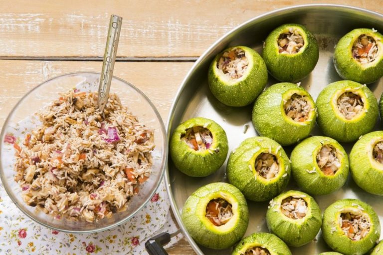 مطاعم مصرية في اليابان! «أبو عصام» مشهور بالطعمية و«الهرم» بالملوخية وزينوبيا عنده محشي