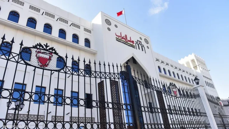 «شورى البحرين» يرفض فرض ضريبة على تحويلات الأجانب: غير دستوري وبخلق سوقًا موازية