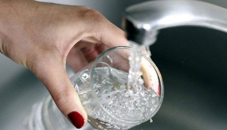 غضب في بريطانيا.. شركات مياه الشرب ترفع قيمة الفواتير رغم شكاوى سوء الأداء