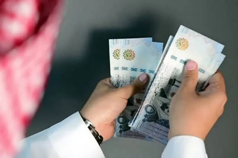 للمقيمين في السعودية.. قرض شخصي يصل لـ 2 مليون ريال بدون كفيل أو ضامن