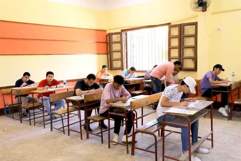 طلاب مصريون يكشفون لـ «وصال» مميزات وصعوبات الدراسة في الخارج