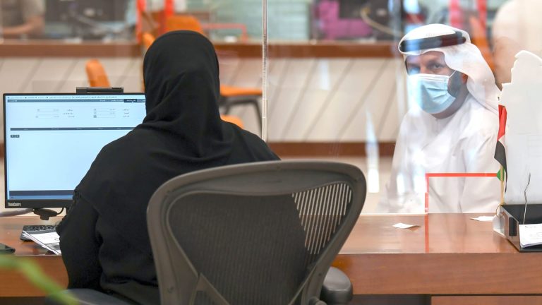 مفاجأة للمصريين بالإمارات بشأن ساعات العمل في رمضان