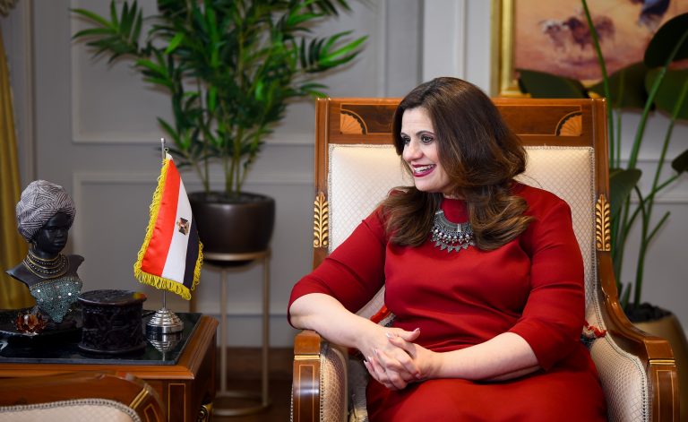 «الهجرة»: مصر ستظل داعمة لكافة المستثمرين ونسعى لتوفير بيئة آمنة لضمان نجاح مشروعاتهم