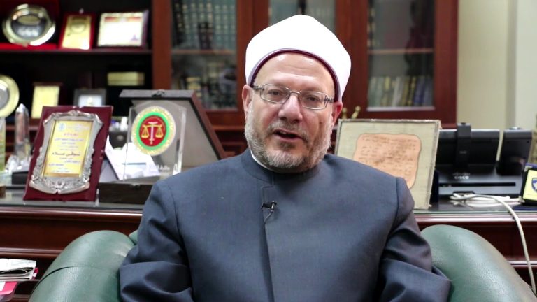 «بلدك أولى».. رسالة من المفتي للمصريين بالخارج: زكاتكم وأضاحيكم لدعم وطنكم