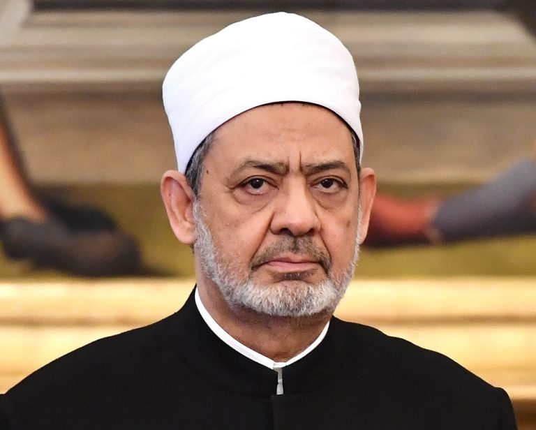 تلبية لرغبات العديد من الدول.. الأزهر يفاجئ طلاب العالم بهذا البرنامج الدولي