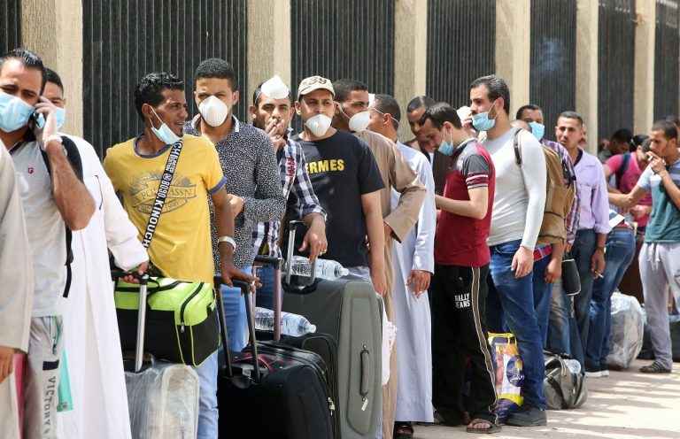 خاص| «وصال» تكشف حقيقة وقف التأشيرات السياحية نهائيًا للمصريين في عمان