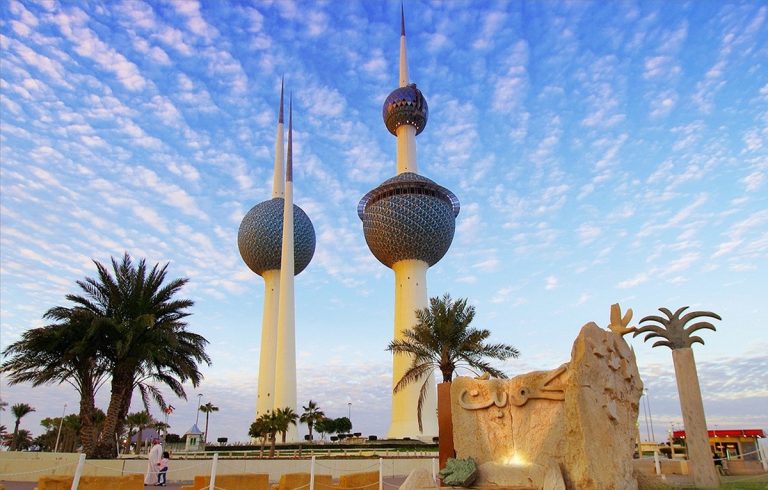 باع تذاكر مزورة بـ29 ألف دينار.. تأييد حبس مصري في قضية «أبراج الكويت»