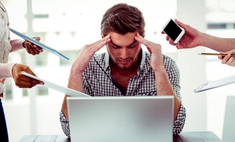 قانون جديد في أستراليا يسمح للموظفين بتجاهل مكالمات ورسائل صاحب العمل.. ما القصة؟