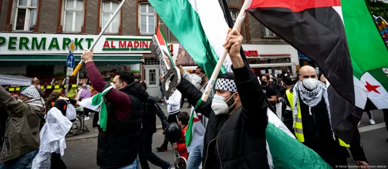 أول تحرك قضائي ضد ترامب بعد اعتقال طلاب وأساتذة غير أمريكيين بسبب دعمهم لفلسطين