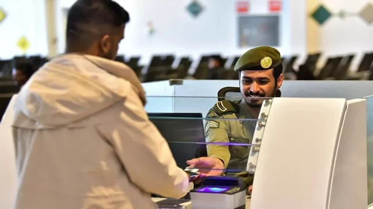 غرامة مالية تصل لـ1000 ريال تنتظر المقيمين في السعودية.. التفاصيل