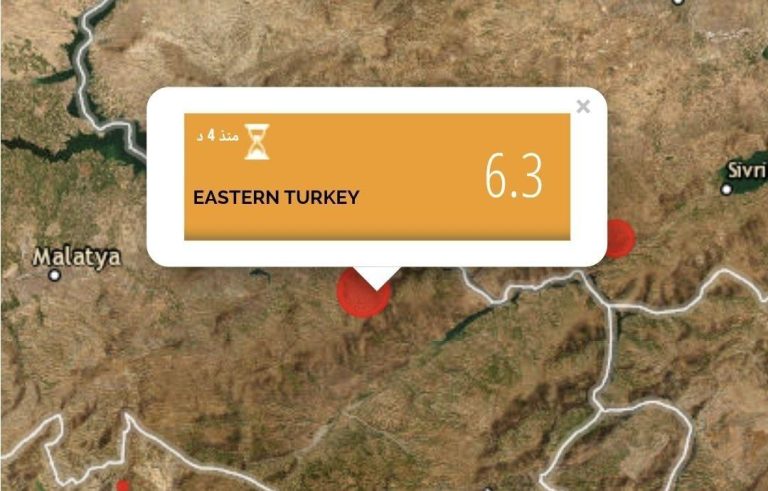 بالفيديو.. حالة من الهلع والخوف بعد وقوع زلزال تركيا