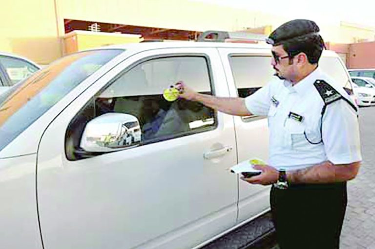 مهلة 30 يومًا لتقنين أوضاع تراخيص السيارات المنتهية في قطر.. إليك الخطوات