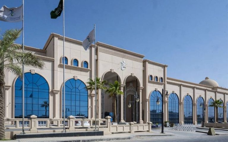 منع سفر الموظَّفين للخارج في حالات التسمم بالسعودية