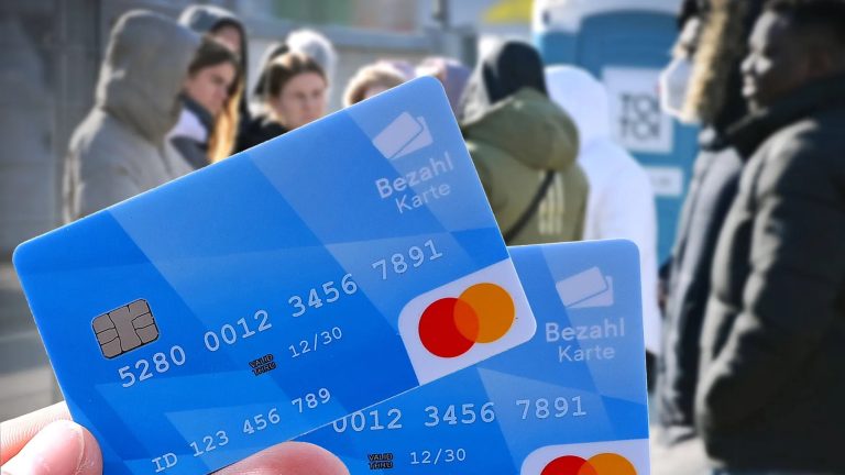 ألمانيا تبدأ توزيع بطاقة «Social Card» للحد من الدفع النقدي من قبل اللاجئين