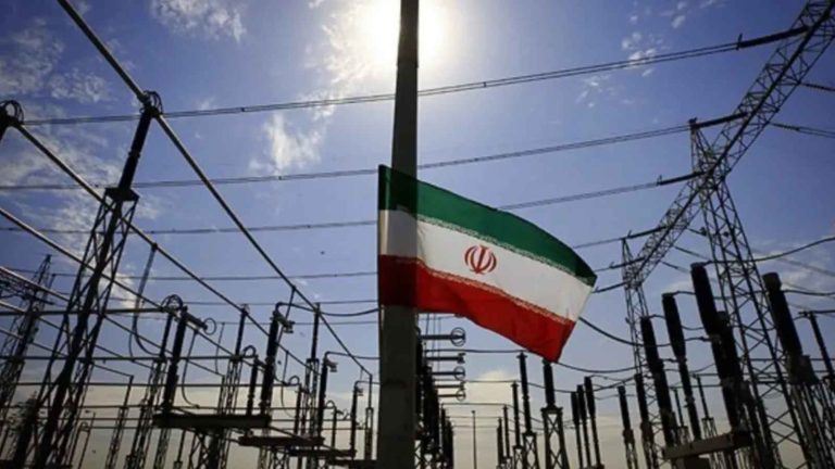 نقص الطاقة في إيران يتسبب في إغلاق المدارس لليوم الثالث على التوالي