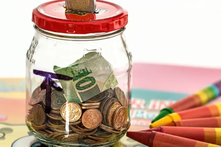 بريطانيا.. ننشر قائمة بأبرز التغييرات المالية خلال ديسمبر لدعم الأسر مع اقتراب موسم الأعياد