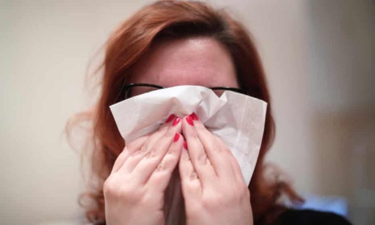 اكتشاف علاج فعّال لحساسية عث الغبار المنزلي في بريطانيا.. يستهدف 13 ألف مريض