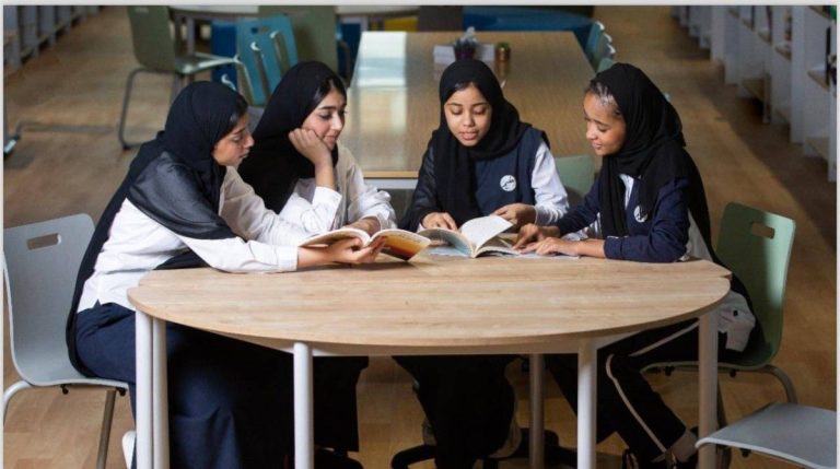 «التربية الإماراتية» تعلن مواعيد تقديم طلبات مراجعة درجات الطلبة للفصل الدراسي الأول