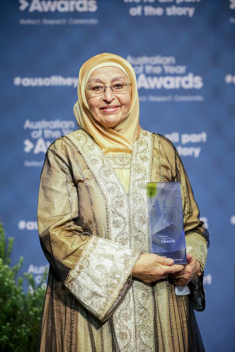 من هي المصرية عبلة توهامي قادوس الحاصلة على وسام الشرف الأسترالي