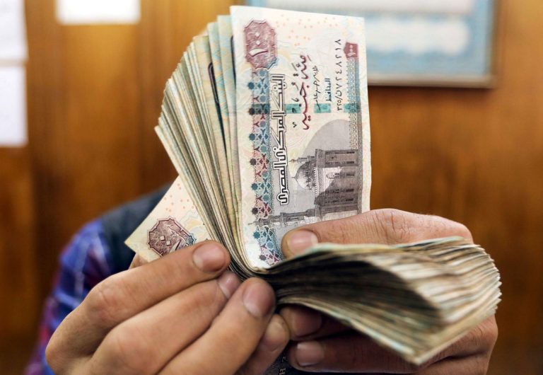 بعد إقرار زيادة الأجور.. إِشادات عمالية برفع الحد الأدنى لـ7000 جنيه ونقابة القطاع الخاص تكشف عدد المستفيدين