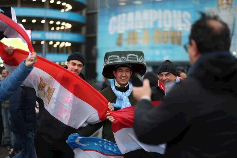 بسبب صلاح ومرموش.. حضور مصري قوي يشعل مباراة ليفربول ومانشستر سيتي في ملعب الاتحاد