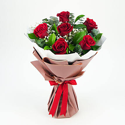 أجمل رسائل تهنئة عيد الحب 2025 بالعربي والإنجليزيValentine’s Day Messages
