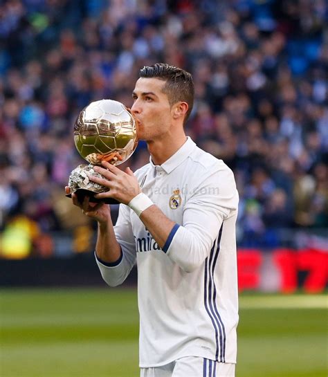 في عيد ميلاده.. كم عمر كريستيانو رونالدو Cristiano Ronaldo الهداف التاريخي لكرة القدم وأرقامه القياسية؟