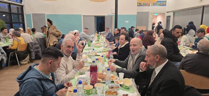 مأدبة إفطار رمضاني