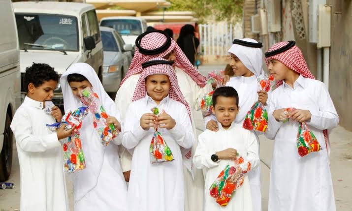 بتوقيت أم القرى.. موعد صلاة عيد الفطر 1446 في المملكة العربية السعودية وتوجيهات "الشؤون الإسلامية" لأماكن الصلاة 