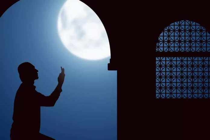 "اللَّهُمَّ ارْزُقْنِي الذِّهْنَ وَالتَّنْبِيهَ".. دعاء اليوم الثالث من رمضان المأثور كامل مكتوب وفضل الدعاء به
