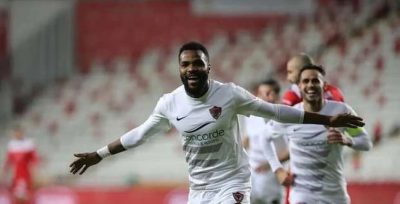 سبب وفاة أرون بوبيندزا لاعب الزمالك السابق 