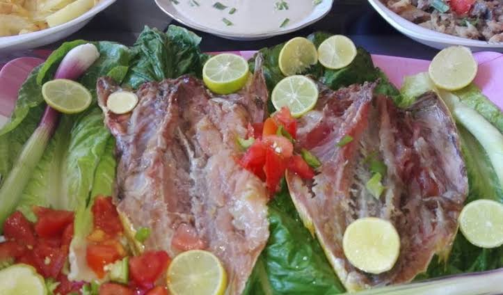 طريقة عمل الفسيخ في البيت وتحضير سلطة الفسيخ اللذيذة خطوة بخطوة