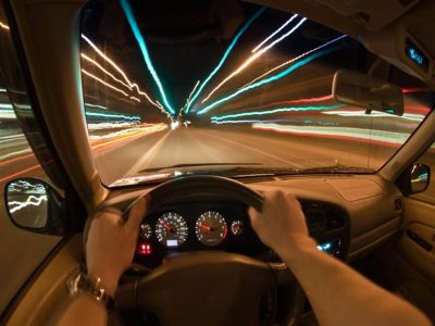 إنجلترا تحذر السائقين