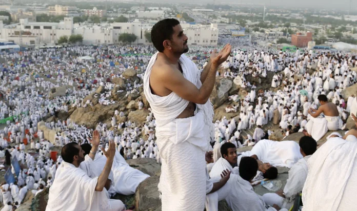 ترتيب مناسك الحج 1446 هـ باختصار من الإحرام لرمي الجمرات.. دعاء يوم عرفة المأثور وفضل صيامه وحكمه