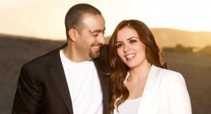 سبب طلاق أحمد السقا ومها الصغير