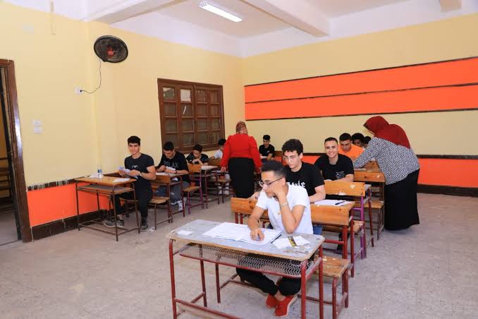 رابط تحميل مفاهيم الصف الثالث الثانوي 2025 PDF بالعربي والإنجليزي والفرنساوي.. النسخة الرسمية من وزارة التربية والتعليم