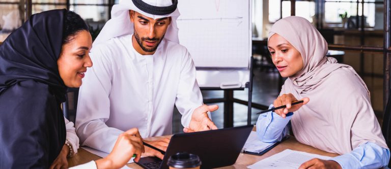 ‎تشمل المواطنين والمقيمين.. 4 مزايا لنظام التأمين ضد التعطل عن العمل بالإمارات