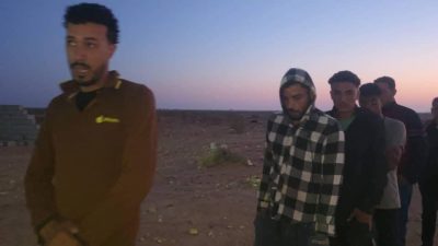 فيديو صادم| شاهد لحظة تحرير 140 مهاجرًا مصريًا غير شرعي من مخازن احتجاز في ليبيا (صور) 1 فيديو صادم| شاهد لحظة تحرير 140 مهاجرًا مصريًا غير شرعي من مخازن احتجاز في ليبيا (صور) مهاجرًا