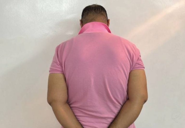 المتهم مصري.. السعودية تحبط محاولة بيع تصاريح حج مزورة لحاملي تأشيرة الزيارة