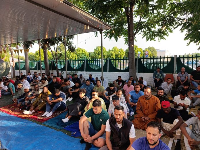 عيد3 صلاة عيد الأضحى