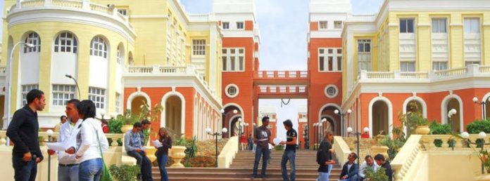 مصروفات الجامعة البريطانية في مصر (BUE) 2025‑2026 للطلاب المصريين والوافدين ومؤشرات تنسيق القبول في الكليات