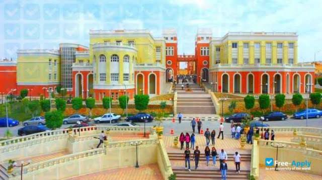 مصروفات الجامعة البريطانية في مصر (BUE) 2025‑2026 للطلاب المصريين والوافدين ومؤشرات تنسيق القبول في الكليات