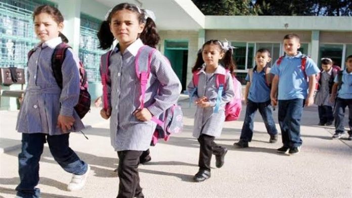 السداد بالتقسيط.. المصروفات الدراسية في المدارس الحكومية والتجريبية 2025 بعد الزيادة الجديدة ورسوم التسجيل الإلكتروني