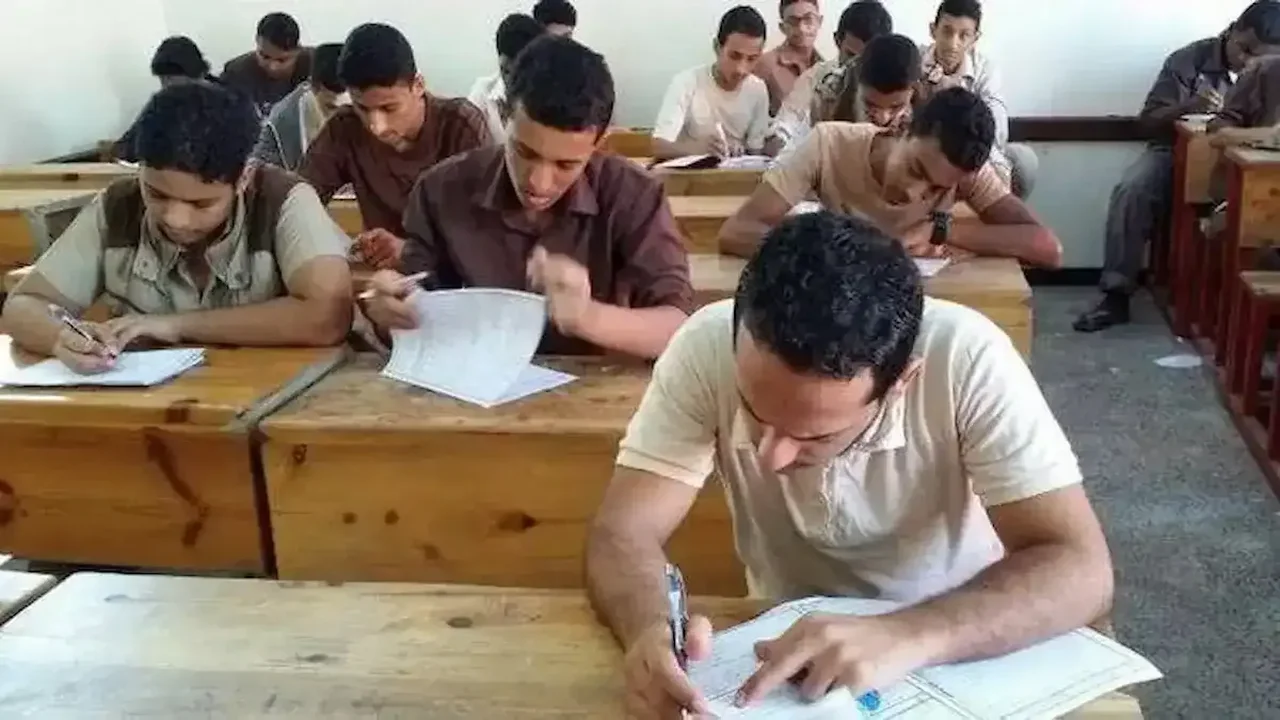 رابط نتيجة دبلوم الصنايع 2025 برقم الجلوس.. الكليات والمعاهد المتاحة في تنسيق الدبلومات الفنية 2025 nategafany