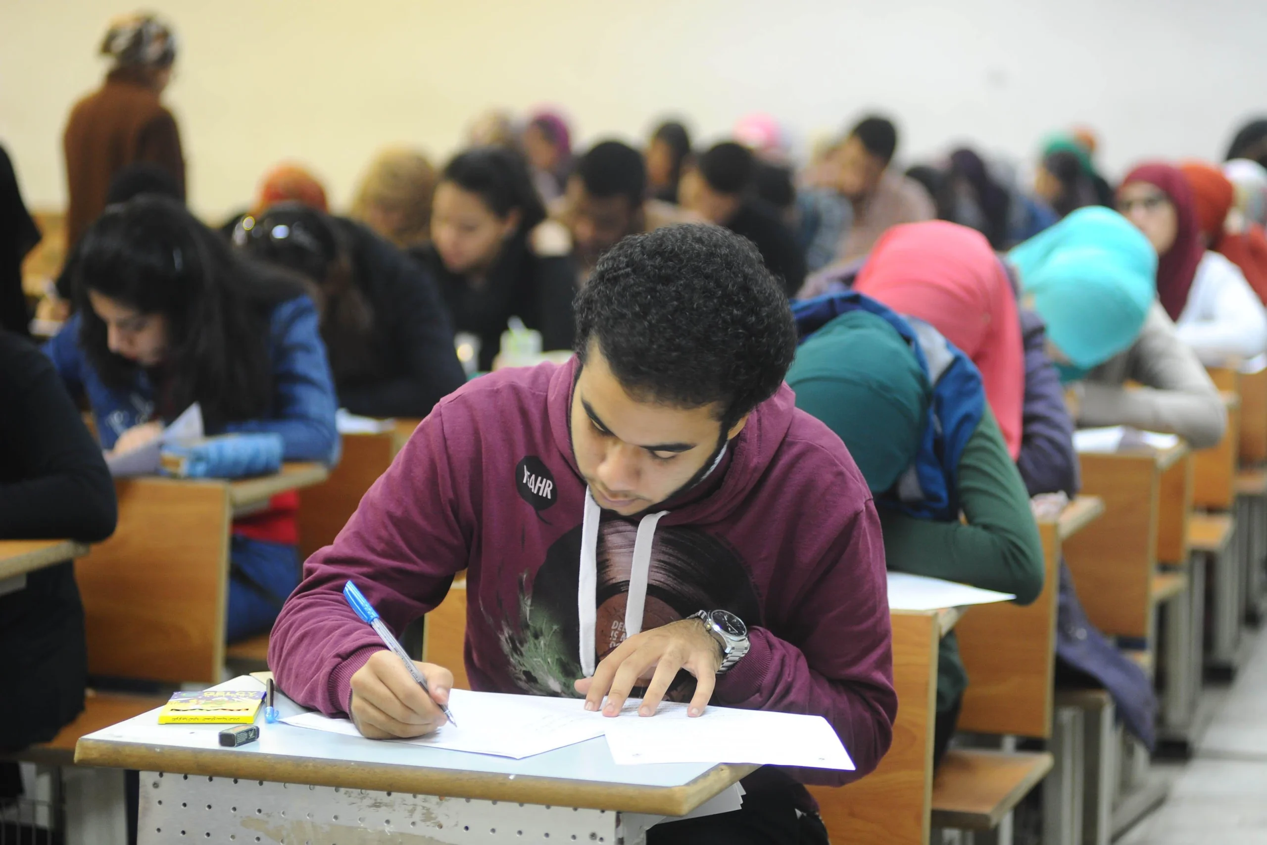 تنسيق الثانوية العامة القاهرة 2025.. الحد الأدنى للقبول بالصف الأول الثانوي العام ومراحل التقديم لطلاب الإعدادية