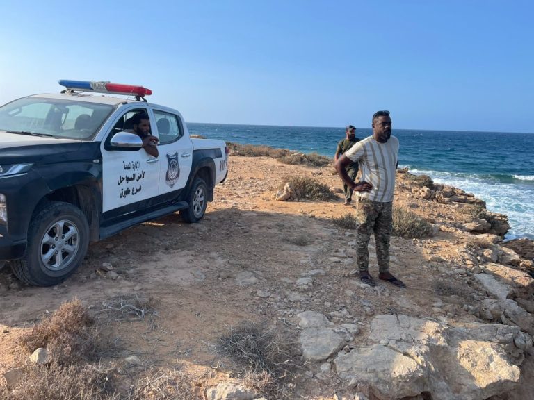 غرق مركب طبرق.. تبيه من جهاز الهجرة غير الشرعية في ليبيا لأهالي المفقودين المصريين
