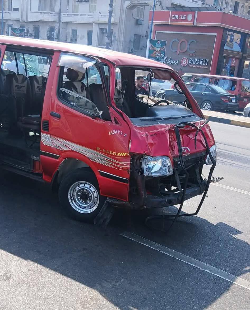 فيديو حادث كورنيش الشاطبي بالإسكندرية.. كيف حولت صورة تذكارية رحلة المصيف إلى كابوس؟