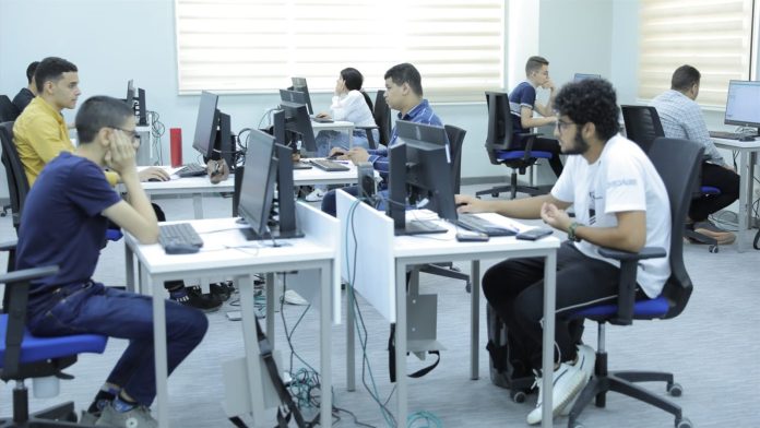 قائمة كليات ومعاهد تنسيق المرحلة الثالثة 2025 علمي وأدبي وخطوات تسجيل الرغبات إلكترونيًا